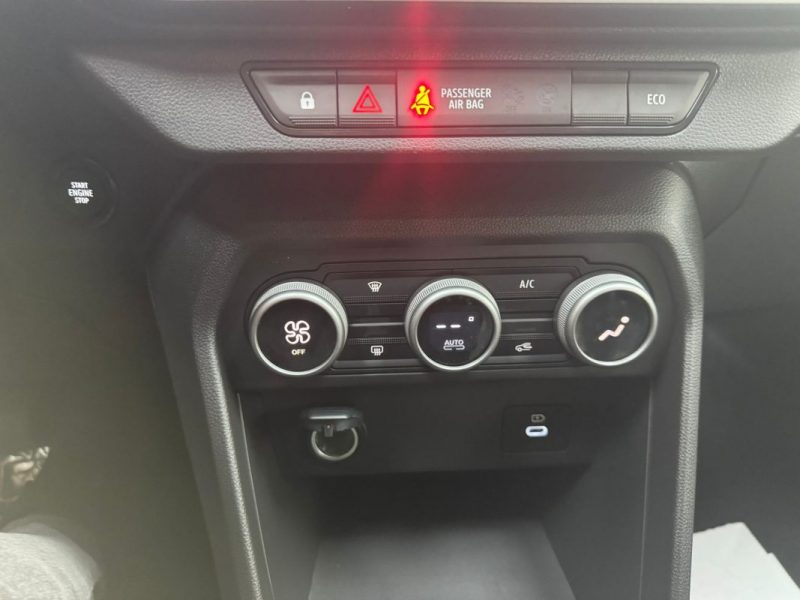 DACIA LOGAN 2025