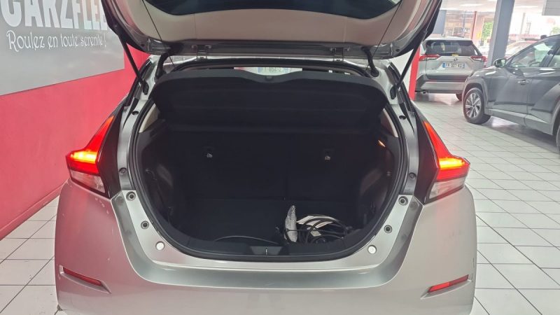 NISSAN LEAF 2020