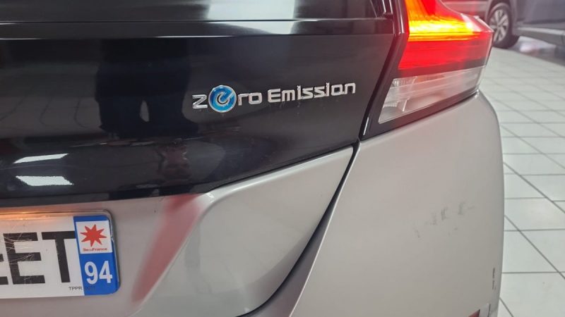 NISSAN LEAF 2020