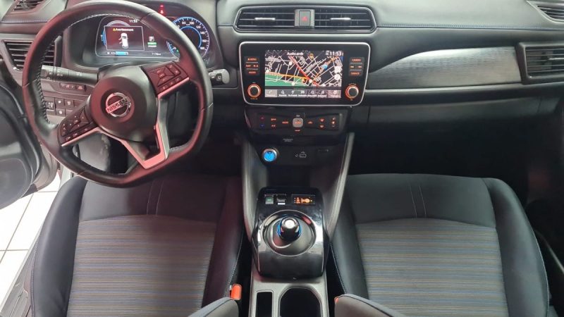 NISSAN LEAF 2020