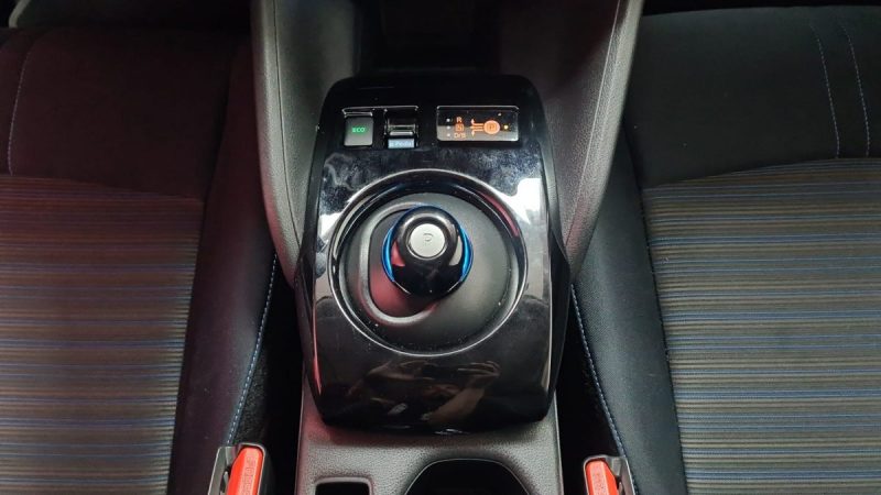 NISSAN LEAF 2020