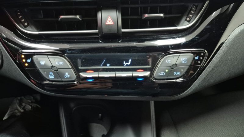 TOYOTA C-HR 2021
