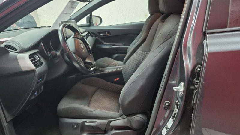 TOYOTA C-HR 2021