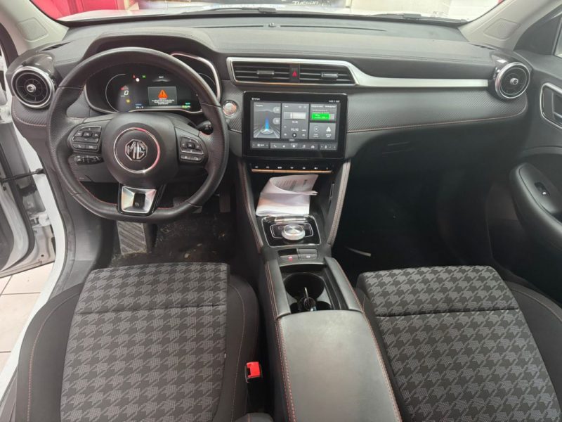 MG ZS  2023