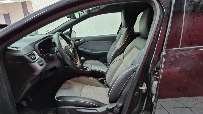 RENAULT CLIO 2024