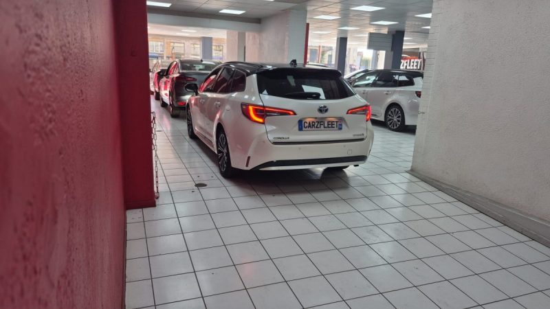 TOYOTA COROLLA TOURING SPORTS 122cv COLLECTION/ 1 ERE MAIN/TVA RECUP
