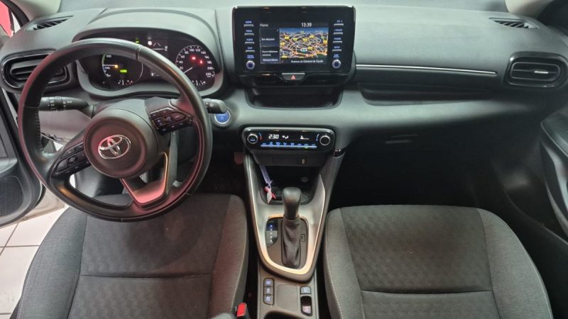 TOYOTA YARIS BERLINE 116CV DYNAMIC BUSINESS/1 ERE MAIN/TVA RECUP 2022